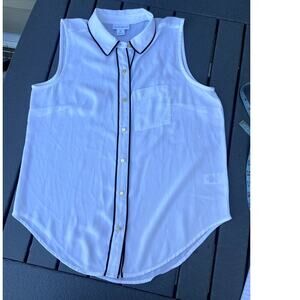 Liz Claiborne sleeveless button down top, white, women's size PS